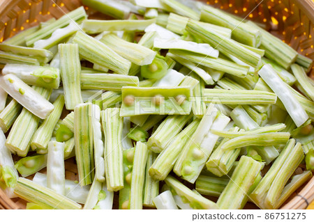 Moringa oleifera in bamboo basket Moringa oleifera in bamboo basket 86751275