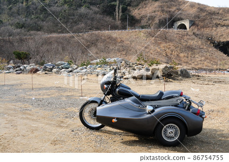 黑色邊車 86754755