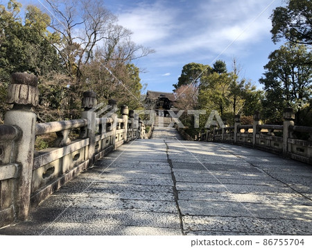 Scenery of Otani Sobyo from Entsu Bridge in Higashiyama, Kyoto Scenery of Otani Sobyo from Entsu Bridge in Higashiyama, Kyoto 86755704