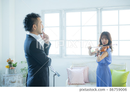 Violin female Violin female 86759006