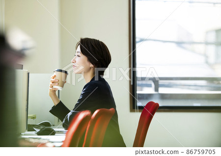 Female office portrait profile 86759705