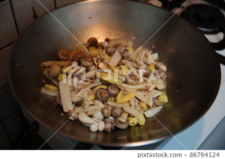 Fried vegetables Fried vegetables 86764124
