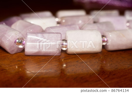 Pink kunzite bead bracelet 86764134