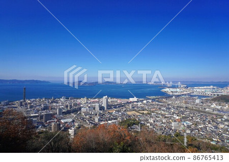 Scenery from the Aoyama summit observatory-Townscape in Setouchi- [Utazu Town, Ayauta District, Kagawa Prefecture-Marugame City] 86765413