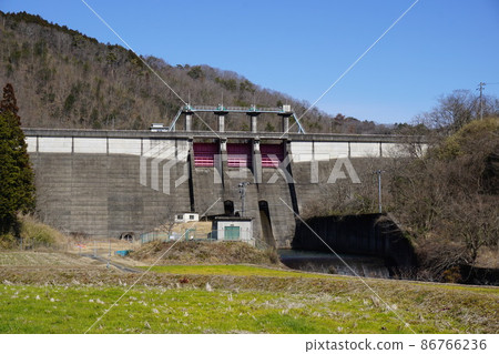Kuga Dam (gravity concrete dam for flood control, irrigation water, and power generation managed by Okayama Prefecture) Kuga Dam (gravity concrete dam for flood control, irrigation water, and power generation managed by Okayama Prefecture) 86766236