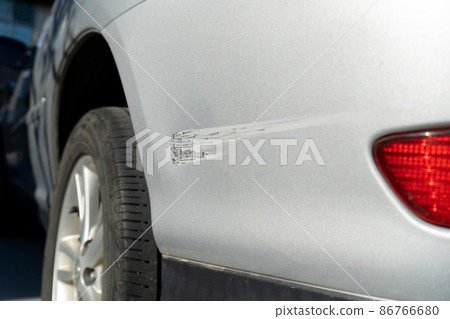 Car bumper scratch accident 86766680