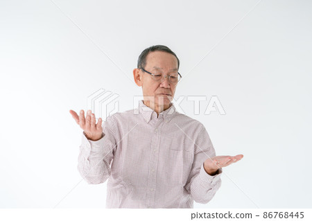 Balance of senior men on the balance Balance of senior men on the balance 86768445