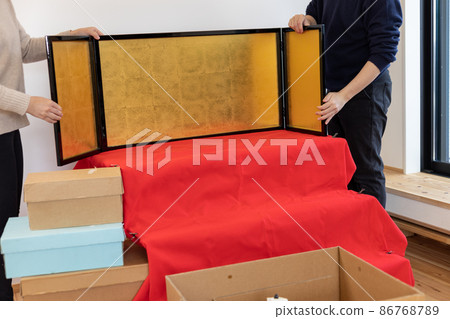 Where you are decorating chicks Where you are decorating chicks 86768789