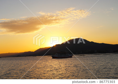 Seto Inland Sea and Itsukushima Cruise Ship in the evening Seto Inland Sea and Itsukushima Cruise Ship in the evening 86775303