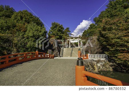 甲府武田神社上橋山梨縣甲府市 甲府武田神社上橋山梨縣甲府市 86780332