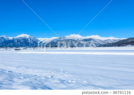 從大町市看到的冬季北阿爾卑斯山 從大町市看到的冬季北阿爾卑斯山 86781116
