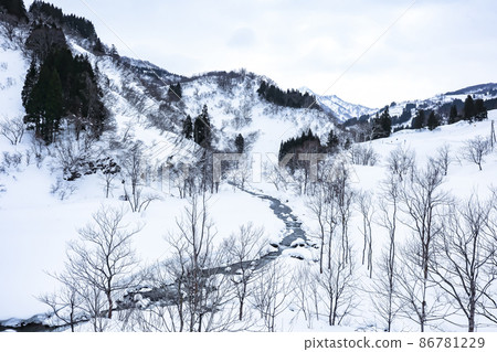 Ogawa's snowy landscape 86781229