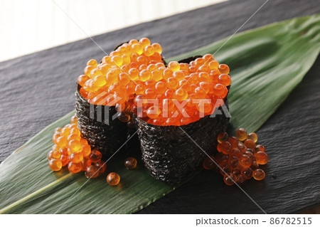 How many warplanes are rolled 86782515