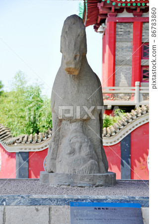 絲綢之路，陝西省河西走廊，茂陵博物館，馬踏匈奴石像 86783860