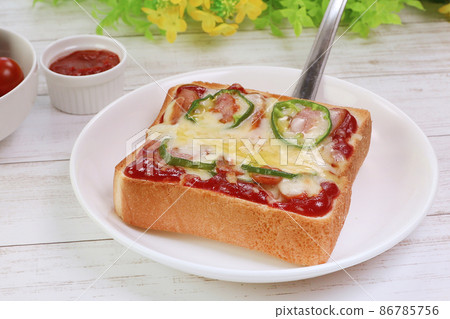 Pizza toast  86785756