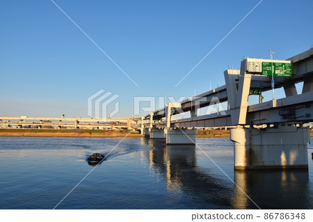 Arakawa riverbed in winter evening Tokyo Arakawa riverbed in winter evening Tokyo 86786348