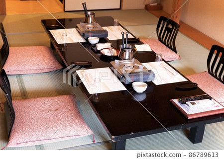 Lunch at the inn 86789613