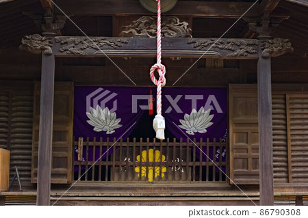 埼玉縣新座市:被綠色大自然包圍的平林寺。一座歷史悠久的古廟。 埼玉縣新座市:被綠色大自然包圍的平林寺。一座歷史悠久的古廟。 86790308