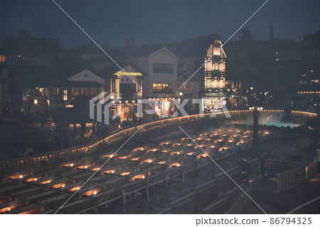 Gunma Prefecture Tourist Attractions Kusatsu Onsen Nightfall Scenery around Yubatake Gunma Prefecture Tourist Attractions Kusatsu Onsen Nightfall Scenery around Yubatake 86794325