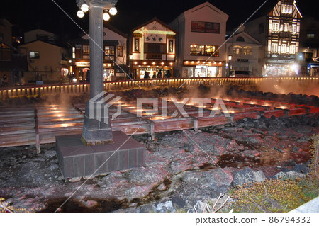 Gunma Prefecture Tourist Attractions Kusatsu Onsen Nightfall Scenery around Yubatake Gunma Prefecture Tourist Attractions Kusatsu Onsen Nightfall Scenery around Yubatake 86794332