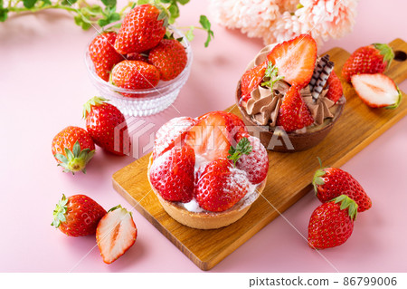 Strawberry tart buffet Strawberry tart buffet 86799006