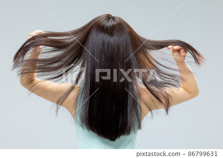 女性頭髮後視治療 86799631