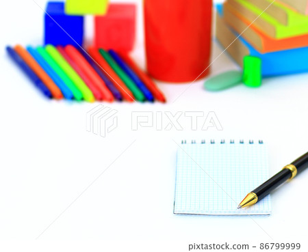 School accessories. 86799999