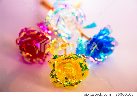 Beautiful transparent aurora roses Beautiful transparent aurora roses 86800103