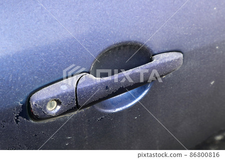 Frost on the doorknob Frost on the doorknob 86800816