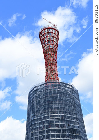 神戶港塔和起重機 86803115