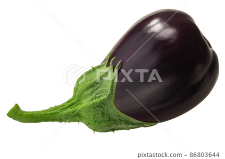 Cordate eggplant or aubergine whole, isolated. Solanum melongena fruit Cordate eggplant or aubergine whole, isolated. Solanum melongena fruit 86803644
