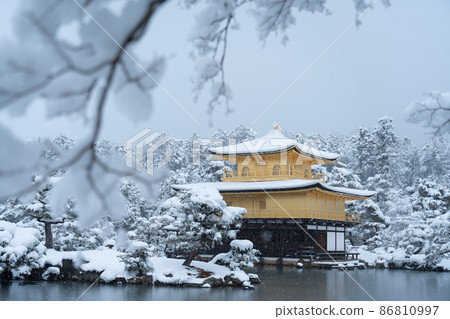 雪中的金閣寺_022 86810997