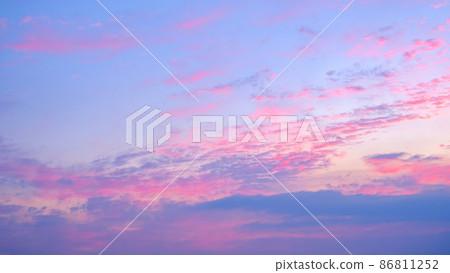 日出的天空 日出的天空 86811252