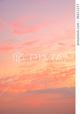 日出的天空 日出的天空 86811257
