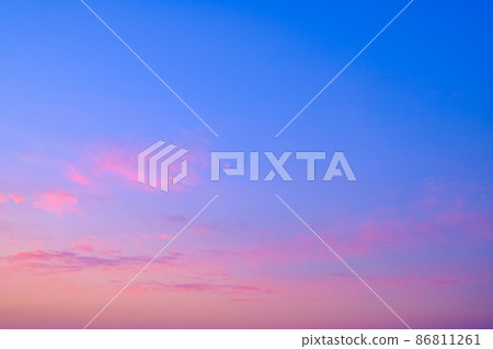 日出的天空 日出的天空 86811261