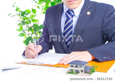 Inheritance image of lawyer and heritage Inheritance image of lawyer and heritage 86812340