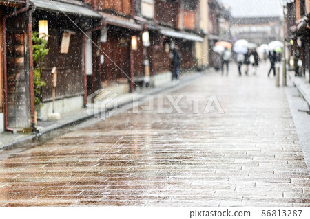 Winter Higashi Chaya Street Winter Higashi Chaya Street 86813287