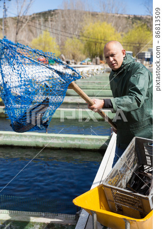 Male fishing sturgeon Male fishing sturgeon 86813509
