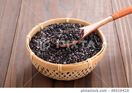 Ancient rice black rice 86816428