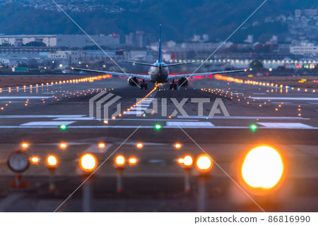 《大阪府》飛機 / 大阪國際機場 《大阪府》飛機 / 大阪國際機場 86816990