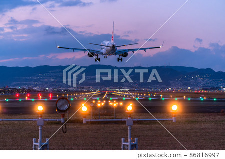 《大阪府》飛機 / 大阪國際機場 86816997