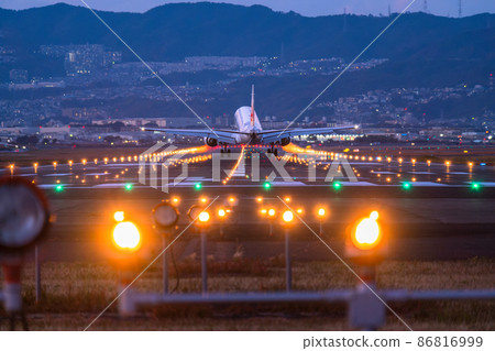 《大阪府》飛機 / 大阪國際機場 《大阪府》飛機 / 大阪國際機場 86816999