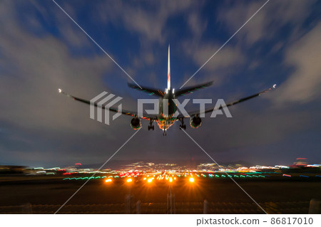 《大阪府》飛機 / 大阪國際機場 86817010