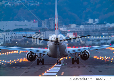 《Osaka Prefecture》 Aircraft / Osaka International Airport 86817022