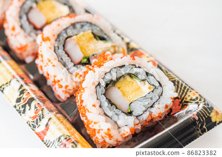 Salad rolled 86823382