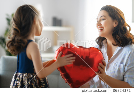 Happy loving family 86824371