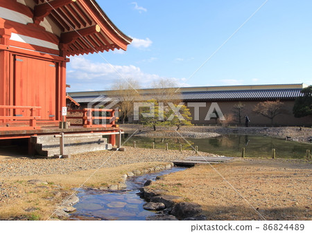 Water supply where the party of the restored song water was held in the Heijo Palace Remains Toin Garden Water supply where the party of the restored song water was held in the Heijo Palace Remains Toin Garden 86824489