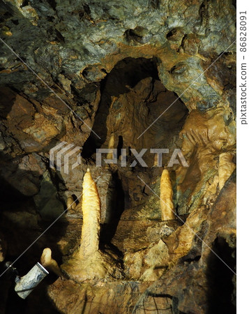 群馬綠市小平石灰岩洞窟 86828091