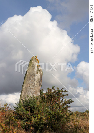 Menhir of Couinandre, Plouescat, Brittany, France Menhir of Couinandre, Plouescat, Brittany, France 86837181