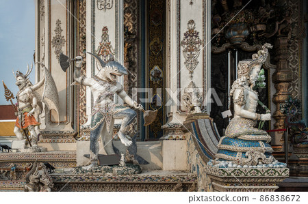 Elaborate sculptures of monster decorated at the chapel of The Pariwas temple. 86838672